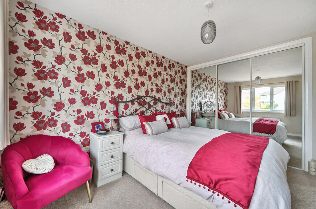 1335319-22-6895c8...