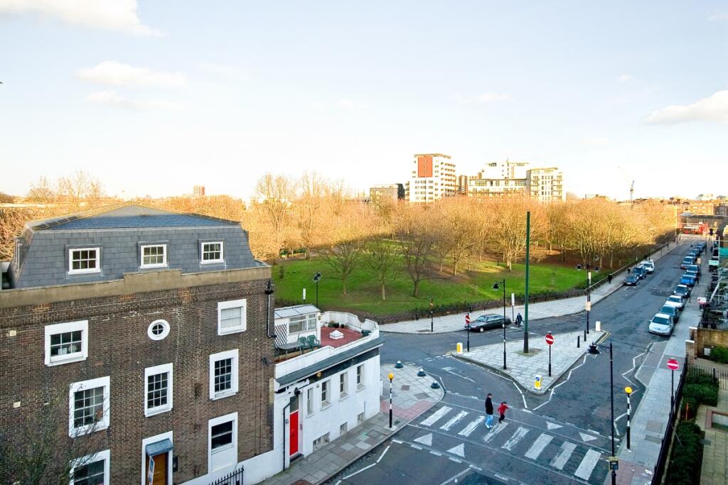 7 de beauvoir hse...