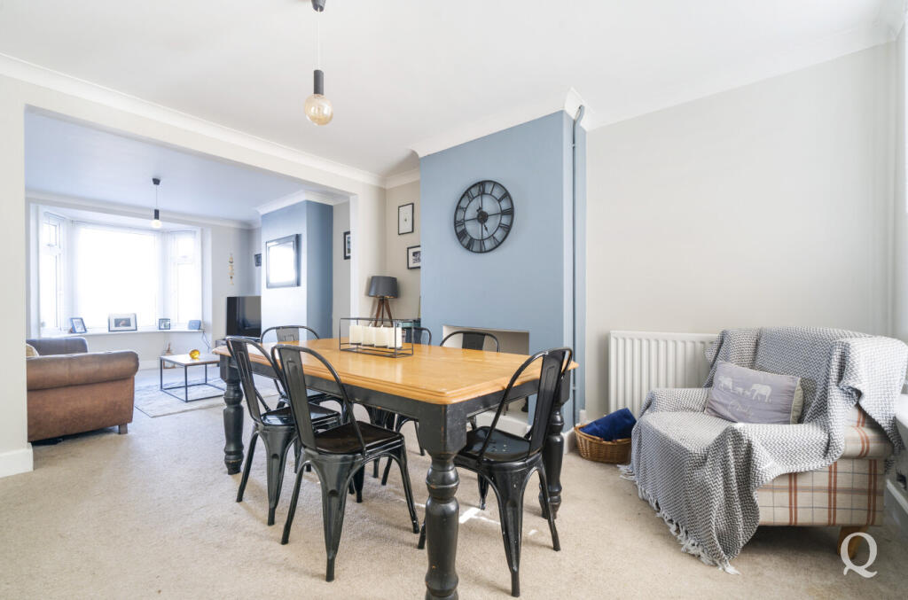 99b839be-4561-4d3...