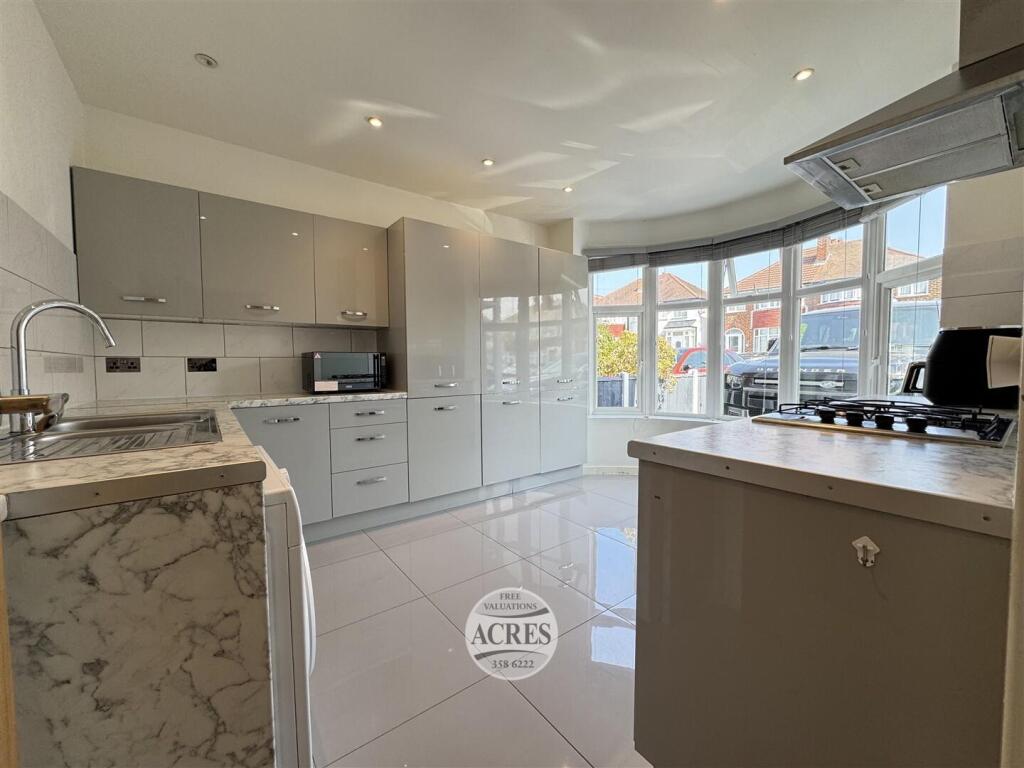 IMG_4387 (Large).jpg