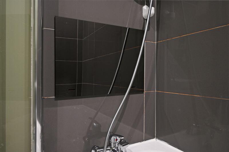 TV in Bathroom 