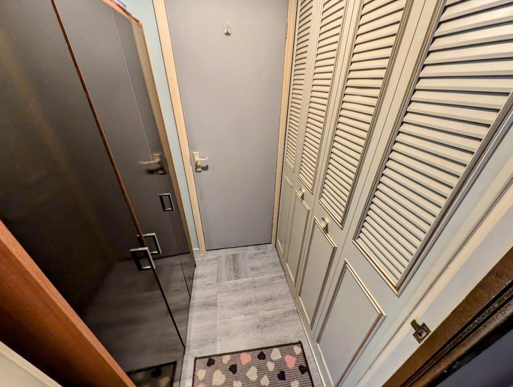 59 Home Orchard inner hall.jpg