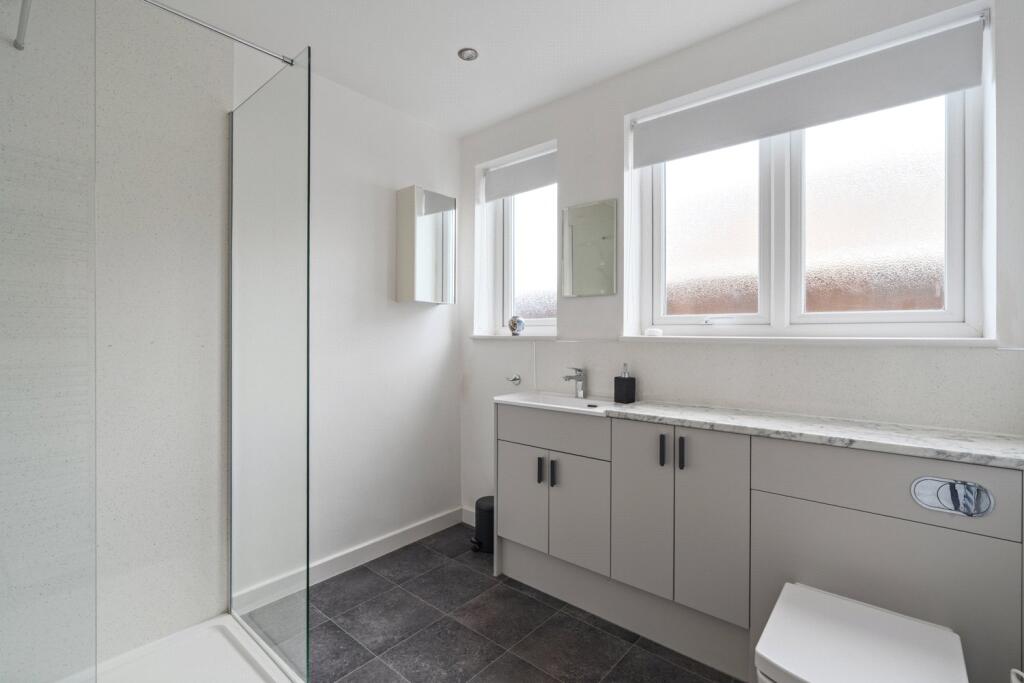 Ground Floor Shower