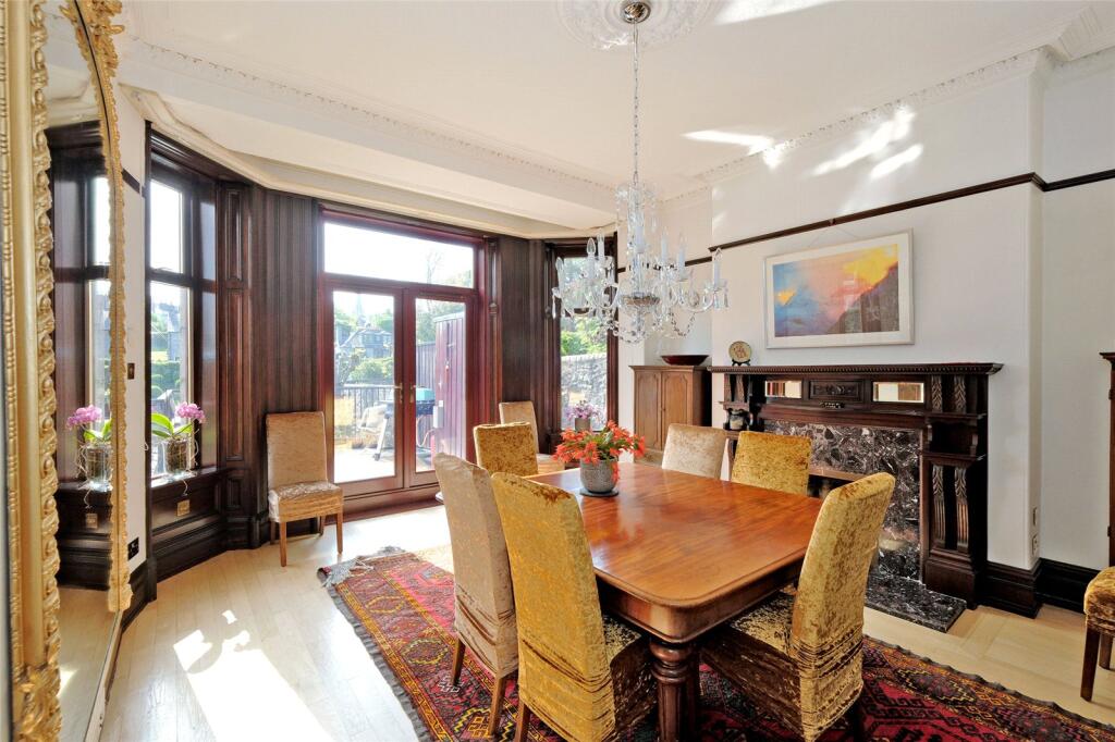 51 Albury Rd