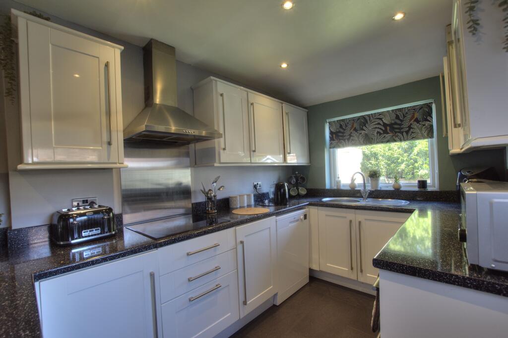 11. Breakfast kitchen