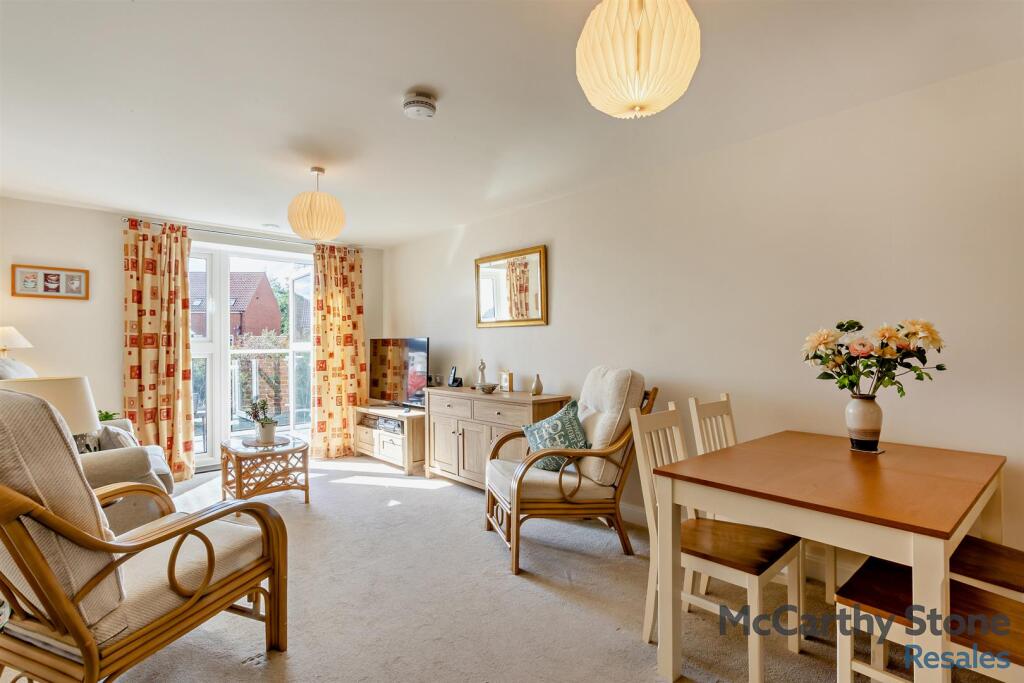 8664839-interior08-800.jpg