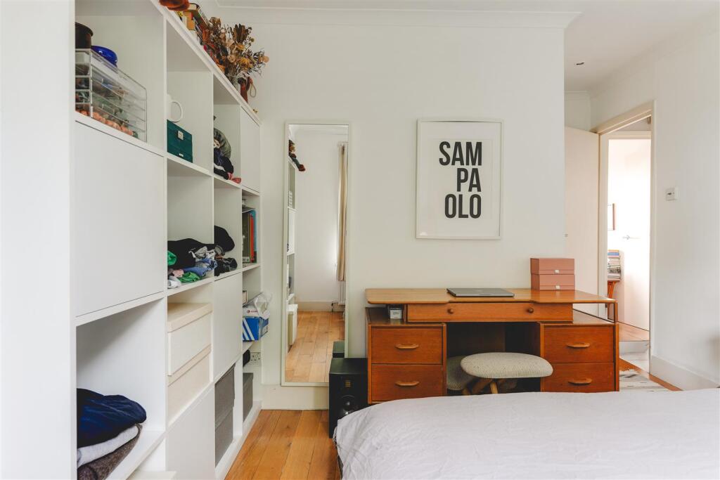 Downs Park Road-17.jpg