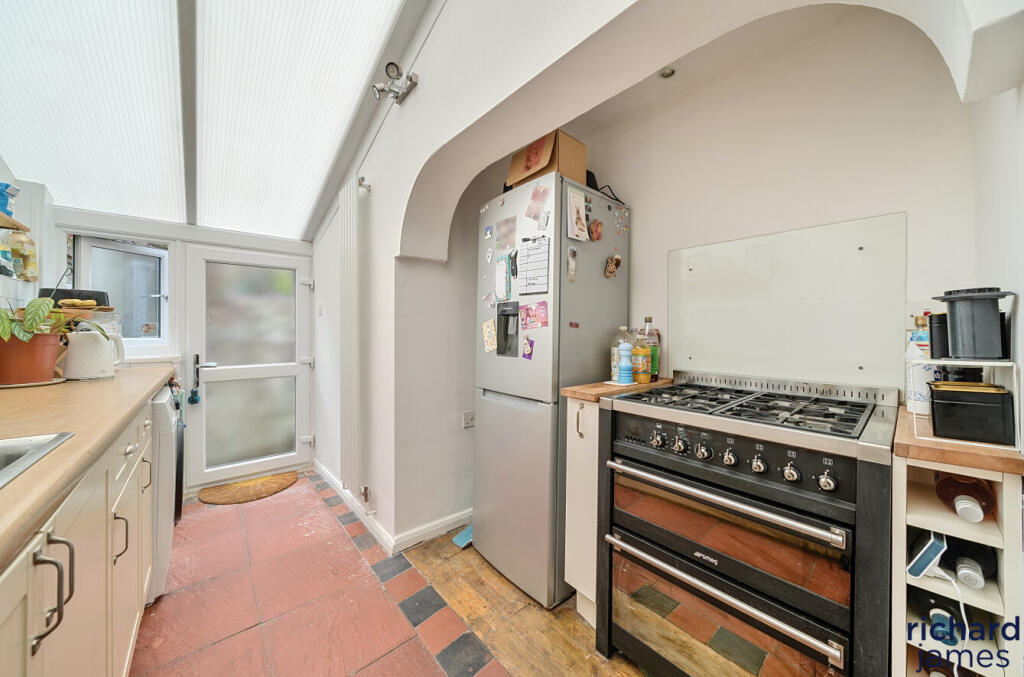 84fd209eecfd4e49ad8e41217e21ba92