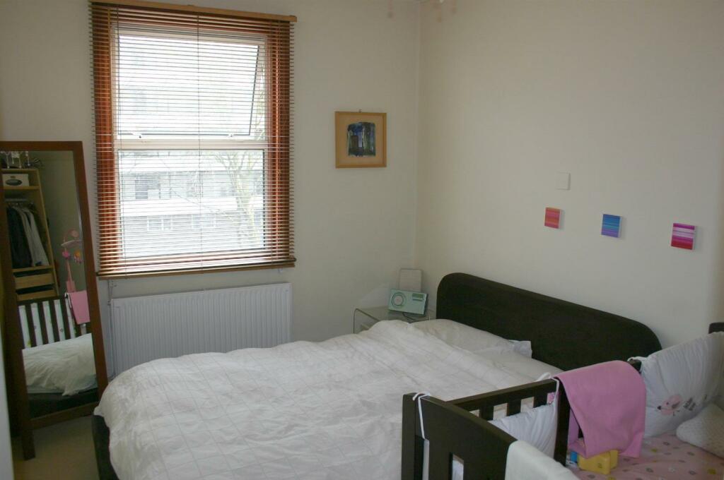 Bedroom 1 3.jpg