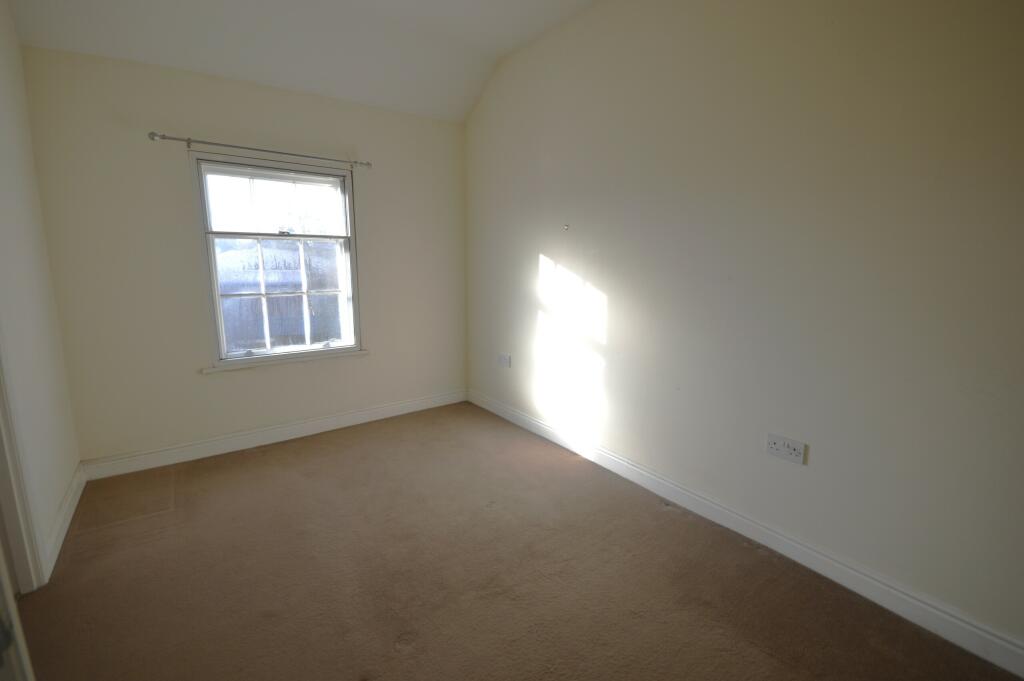 BEDROOM FLAT 3