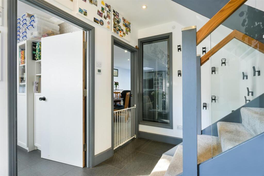 ASHCOMBE TERRACE, 12- (10).jpg