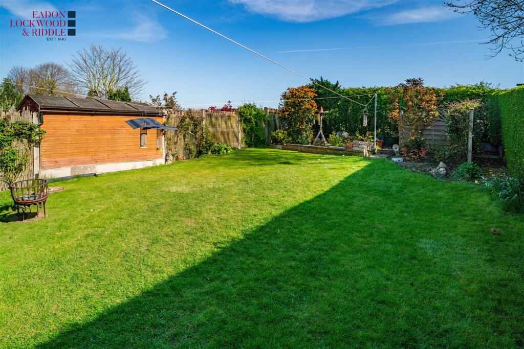 Rear Garden 1.jpg