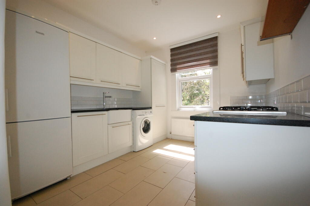3 bedroom Flat for rent in N22