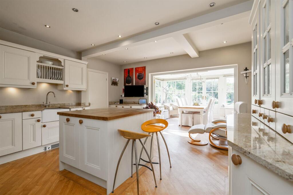 74 Dovehouse Lane_28.jpg