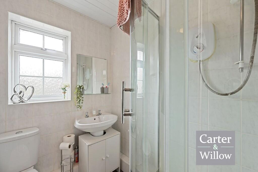 En suite shower room