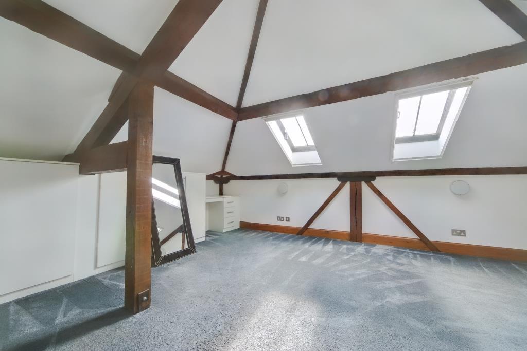 Master Bedroom.jpg