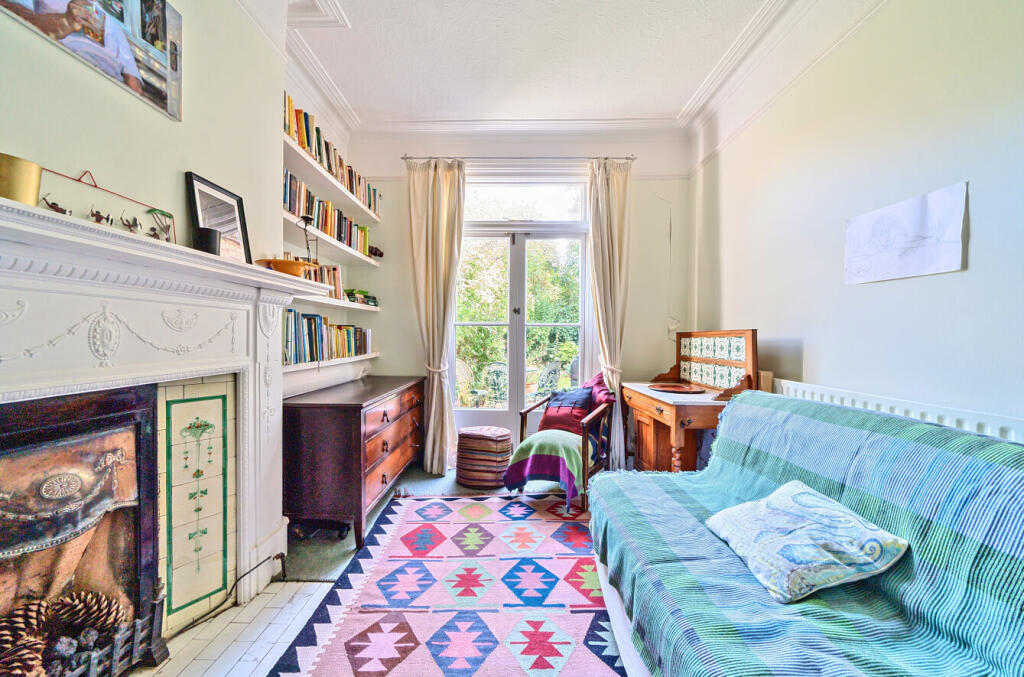 1350825-9-68beb24...