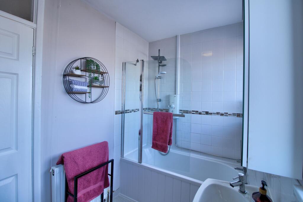 IMG_4302_3_4Interior4