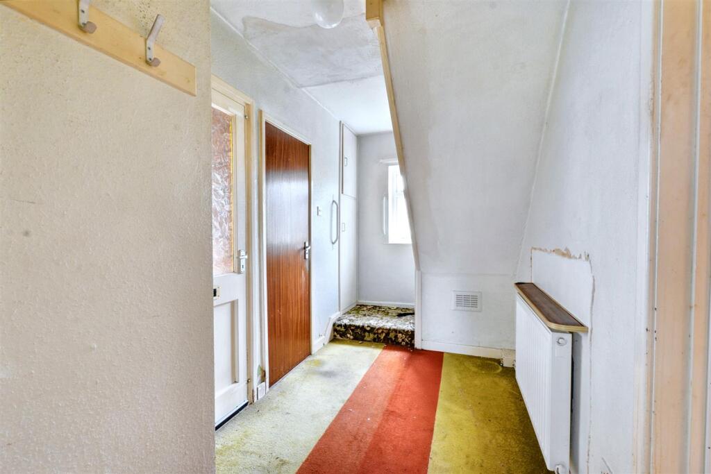 Hallway.jpeg