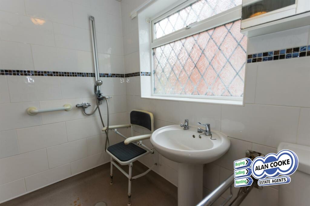 SHOWER WET ROOM