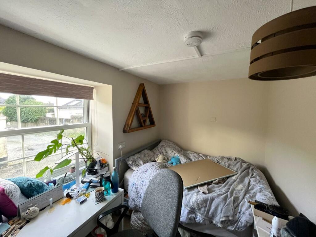 Bedroom 2.jpeg