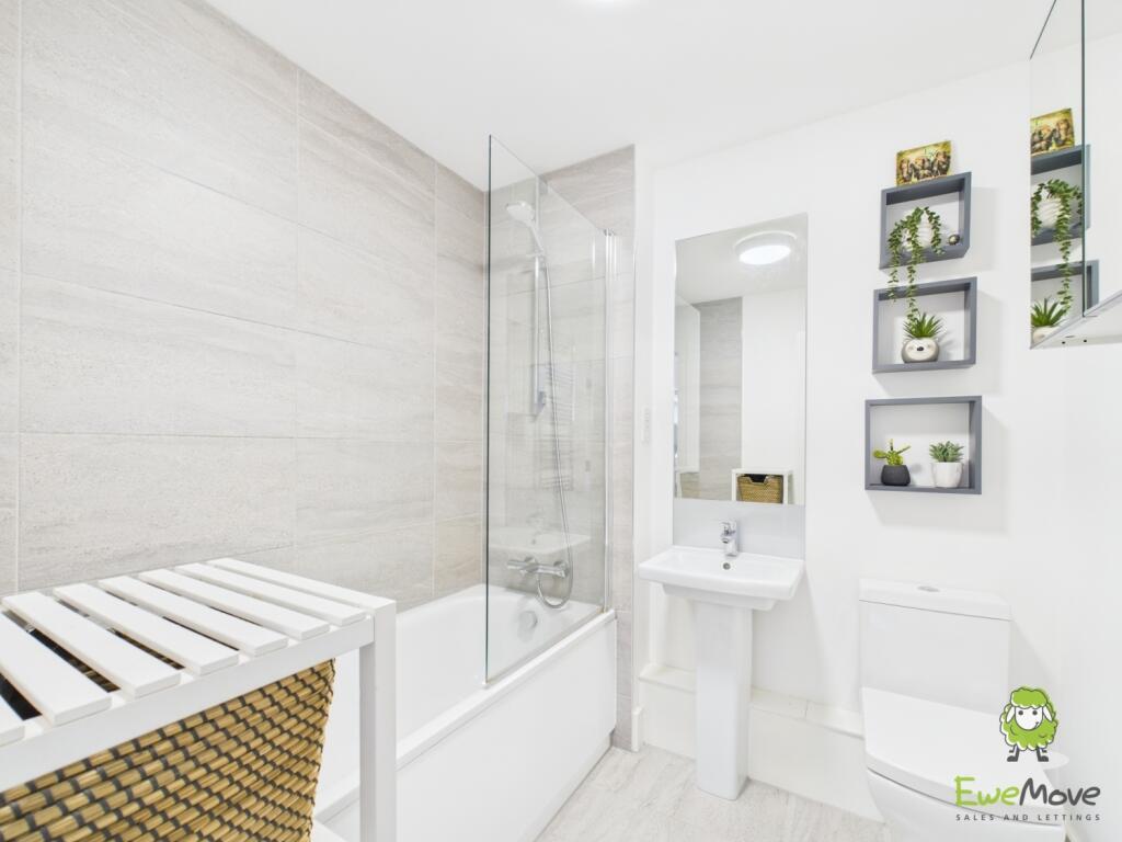 CAM03778G0-PR0188-STILL003