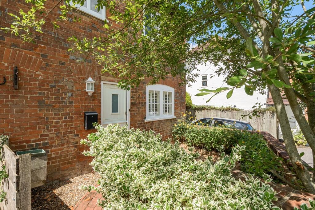 1327395-8-687e1fd...