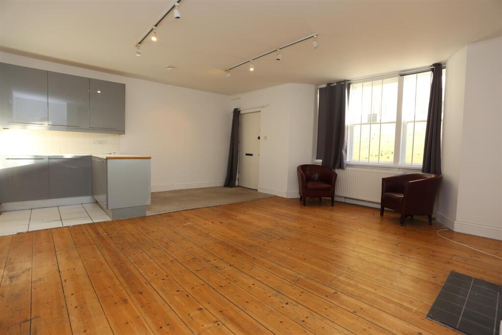 Lgf 37 Regency Sq new23 (11).JPG