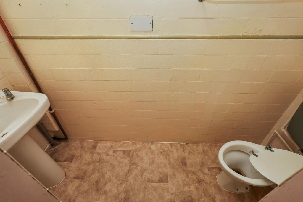 9 Joydon Drive, Chadwell Heath, Romford RM6 4ST