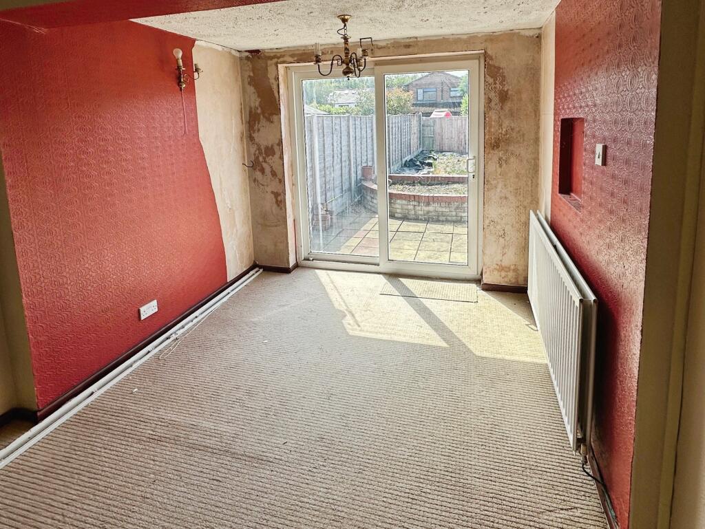 Sitting/Dining Room
