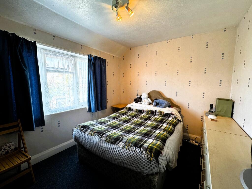 3 Bedrooms on the 1st Floor