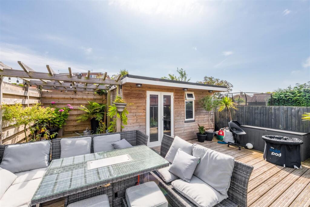 14 Upper Kingston Lane-34.jpg