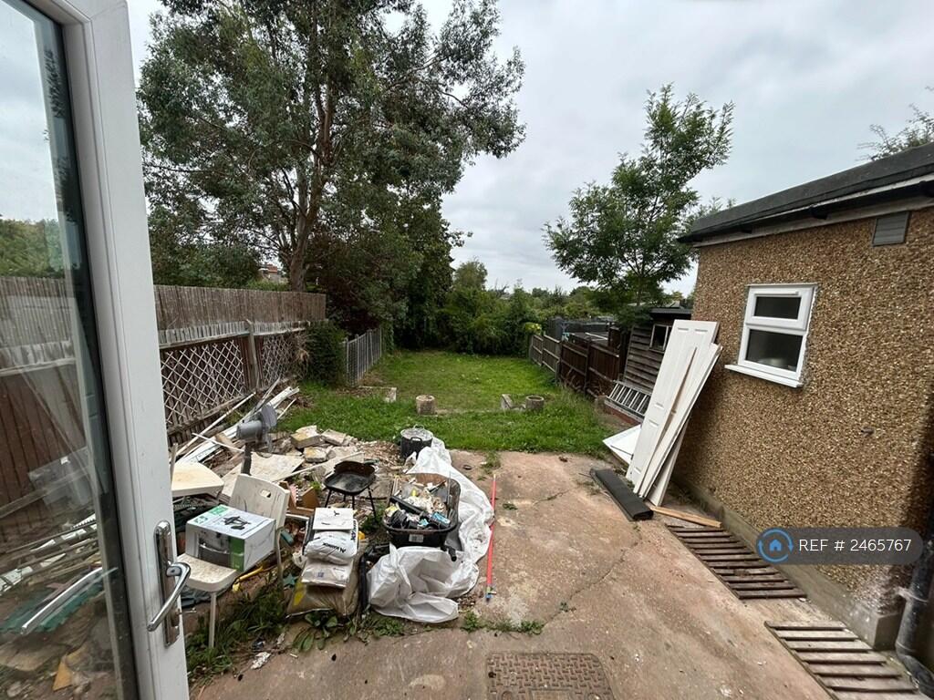 Large Private Garden 