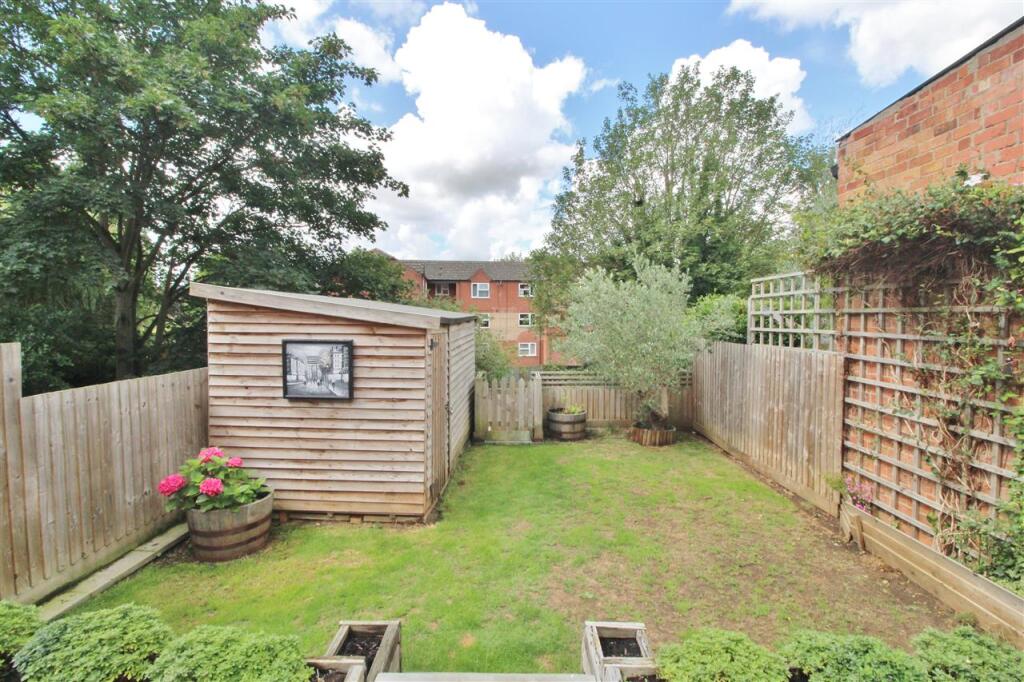 REAR GARDEN -