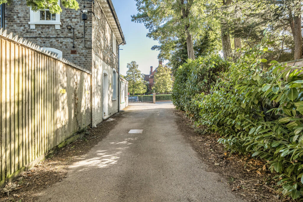 1357528-18-68d110...