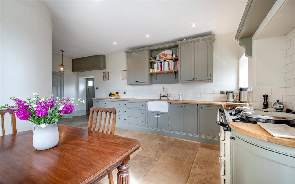 Kitchen Suite Detail
