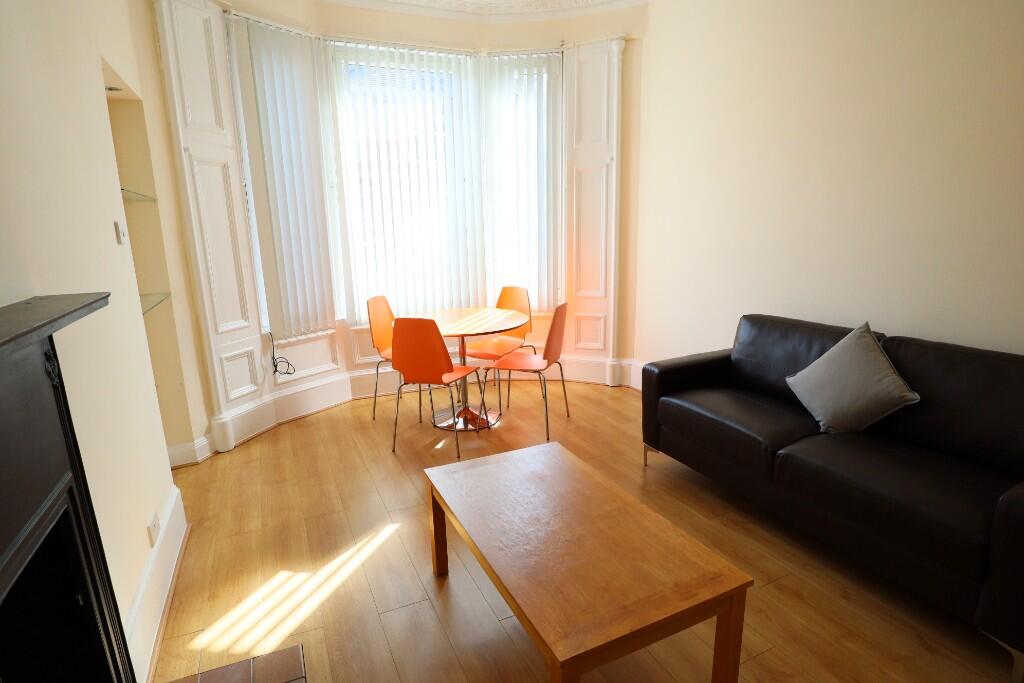 Lounge 1