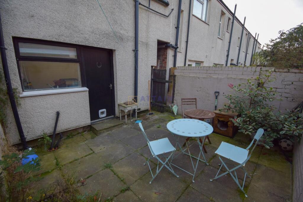 Rear Garden Flip.jpg