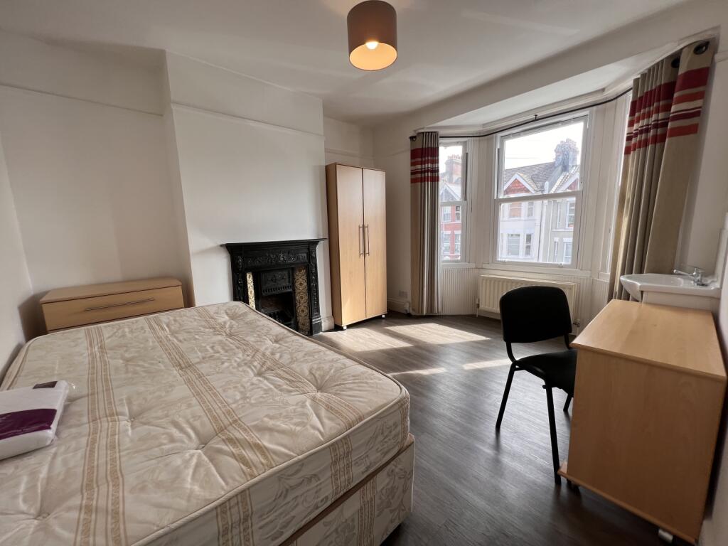 Room1