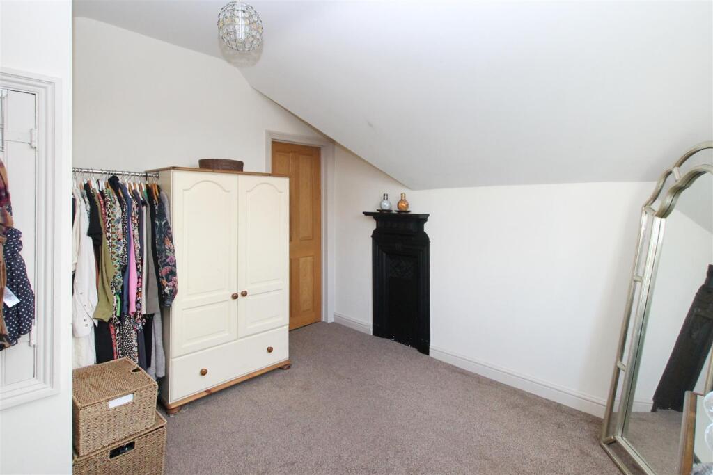 9017183-102088-133830771549596177-aea4bbfc-c047-ec