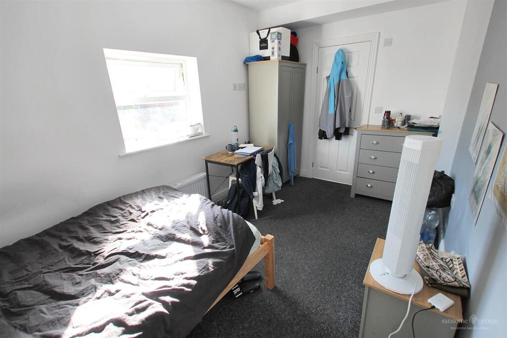Bedroom 2 F3