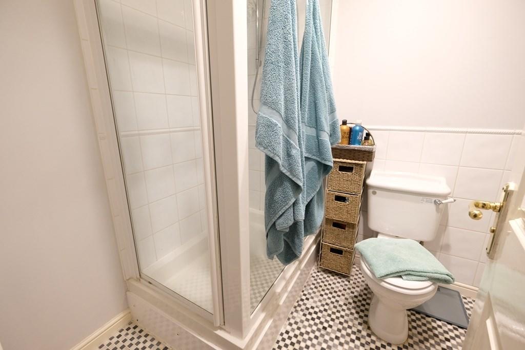 ENSUITE SHOWER ROOM