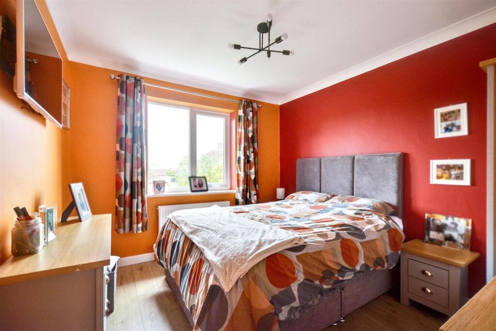 Bedroom 2_1.jpeg
