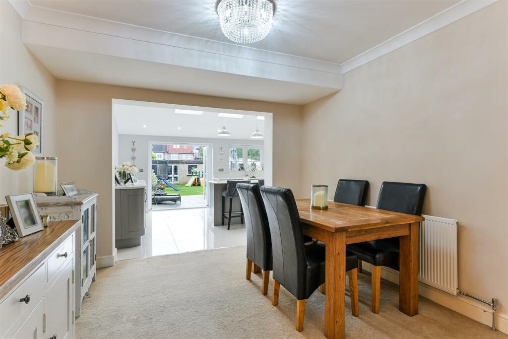 CONNAUGHT ROAD, 36 (11).jpg