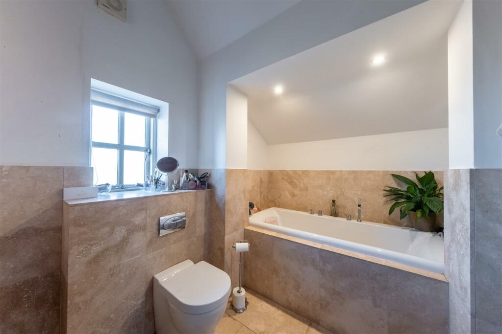 Threshing Barn-029.jpg