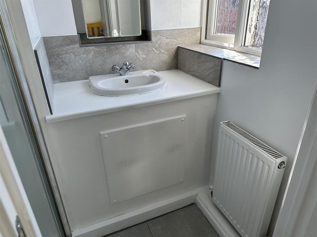 Bedroom Two En-Suite