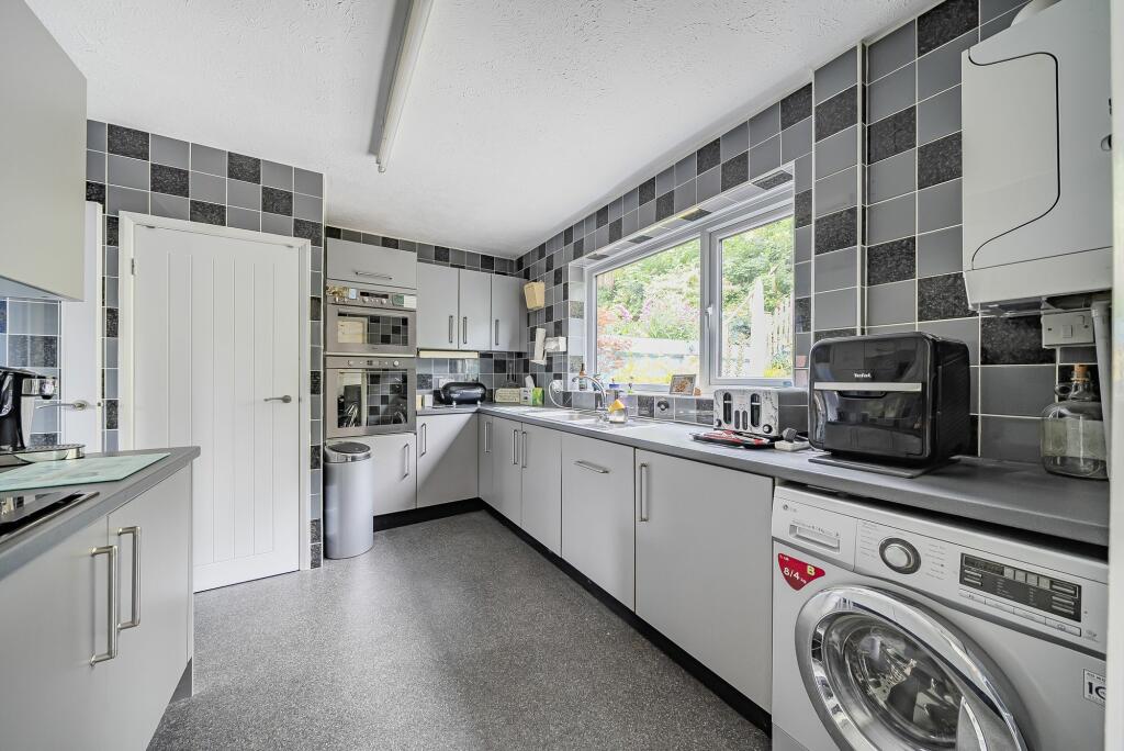 Kitchen (1)