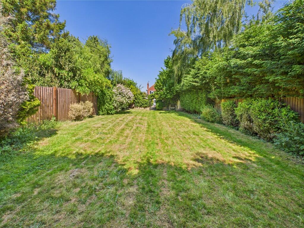 CAM04578G0-PR0012...