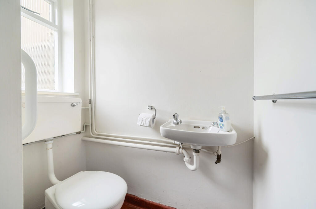 1303207-9-683f142...