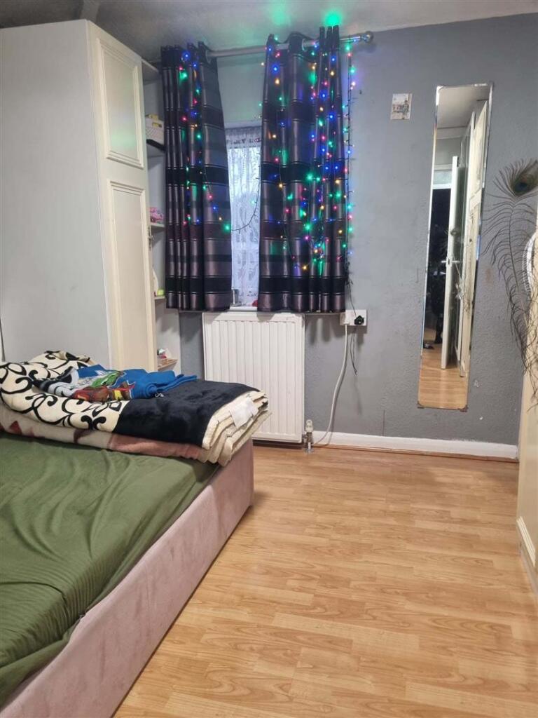 Bedroom 2.jpg